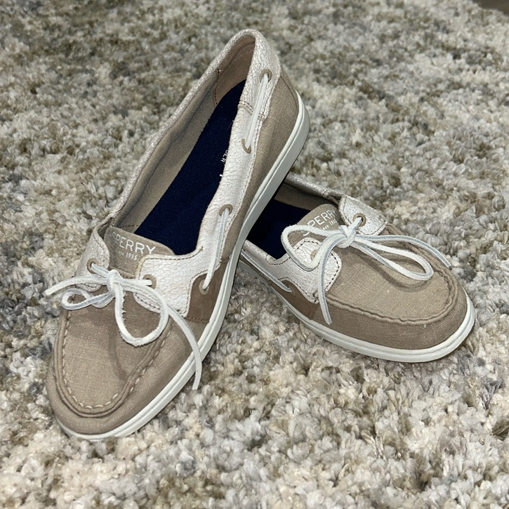 NWT Sperry Top-Slider Memory Foam Boat Shoe